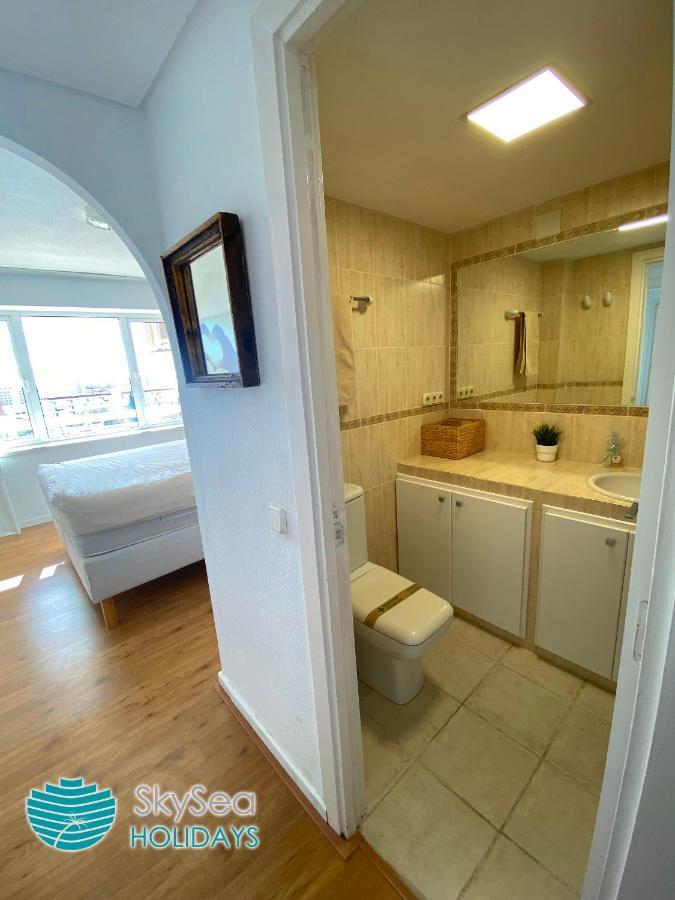 Skysea Holidays La Carihuela Apartment Torremolinos Luaran gambar
