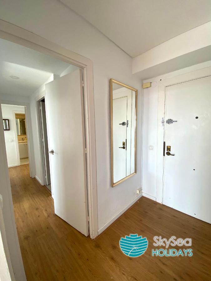 Skysea Holidays La Carihuela Apartment Torremolinos Luaran gambar